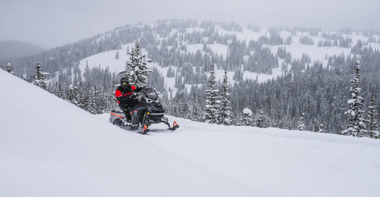 LYNX RANGER 49 PRO - OMTYCKT FAMILJEMASKIN TAR NY SKEPNAD OCH SLÄPPER ...
