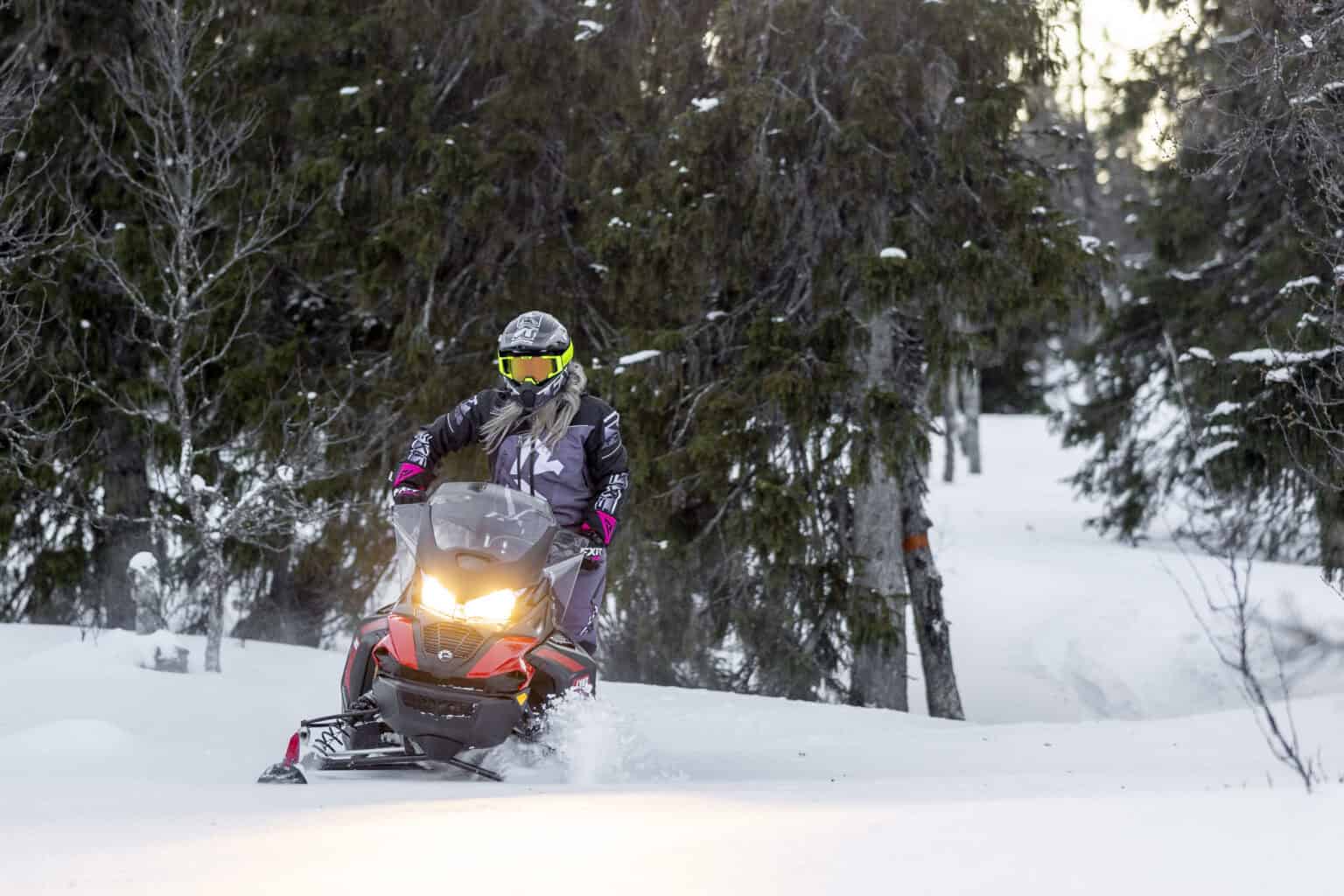 LYNX 49 RANGER 600 EFI - Sledtrax