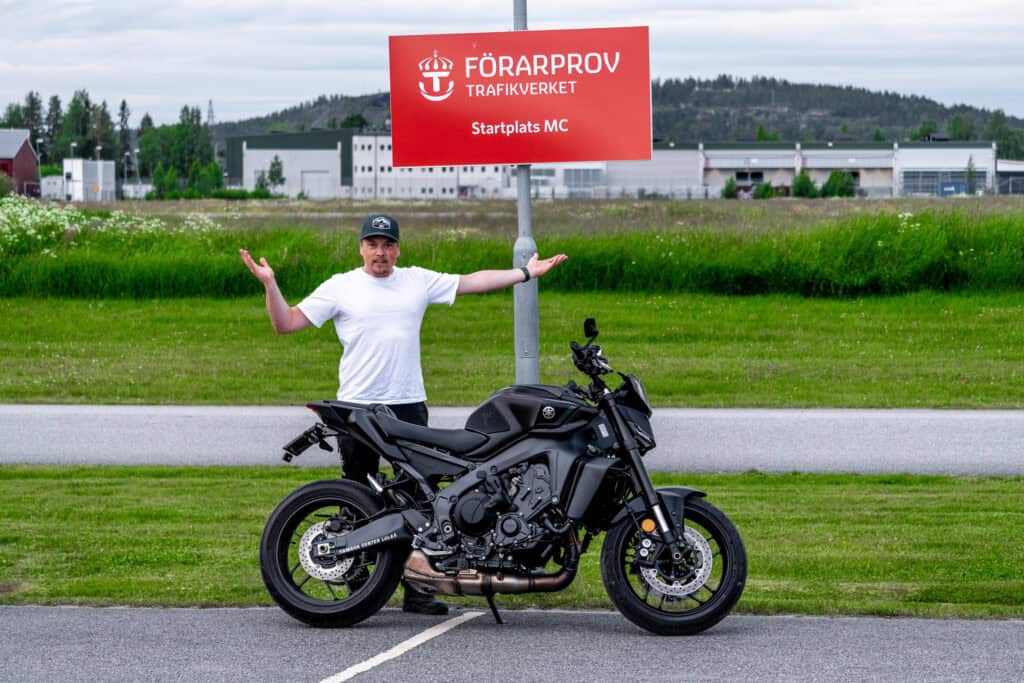 VI KÖPTE FÖRST EN HOJ – SEN BEHÖVDES ETT KÖRKORT!