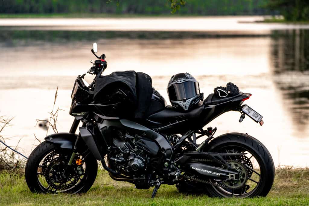 YAMAHA MT-09 – SOMMAREN ÄR KORT!