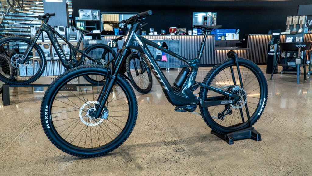 SCOTT VOLTAGE E-RIDE 910